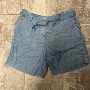 Tommy Bahama Fisherman Core Shorts SZ 14 Blue Tencel HiRise Pleated Tie Chambray